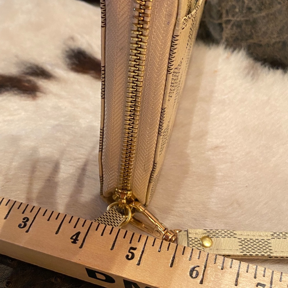 Justshik wristlet strap - Picture 6 of 8